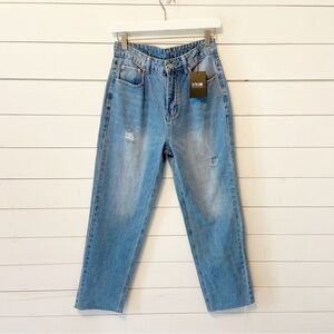 NWTs Stylewe | High Waisted Raw Hem Distressed Straight Mom Jeans Size Small
